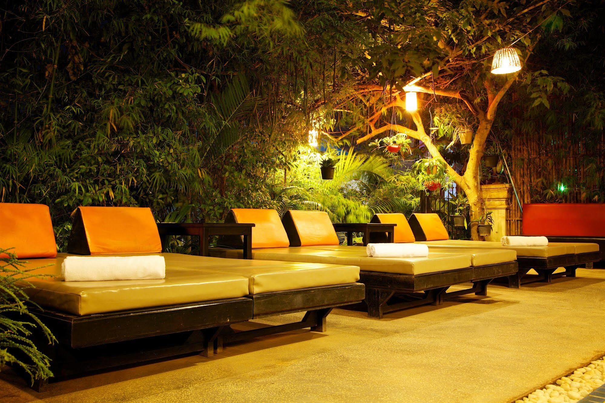 Forest King Hotel II Siem Reap Buitenkant foto